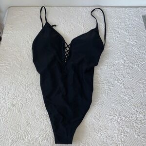 Hollister Swim Black Swimsuit One Piece Sexy Curvy Beach Size Large Padded NWT